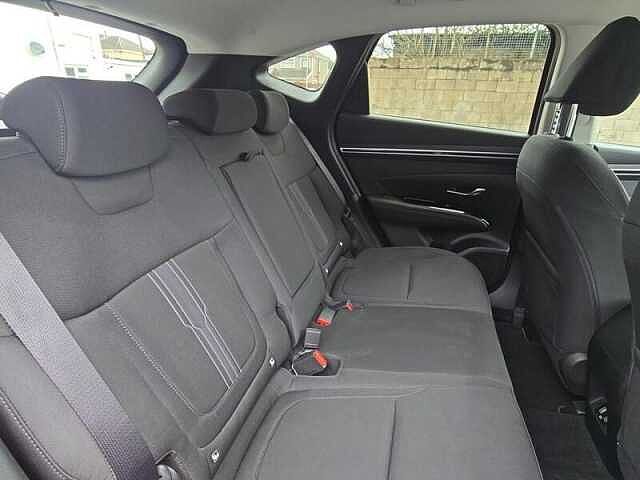 Hyundai TUCSON SE Connect 1.6 T-GDi Hybrid (230 ps)
