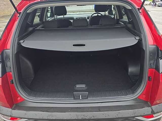 Hyundai TUCSON SE Connect 1.6 T-GDi Hybrid (230 ps)