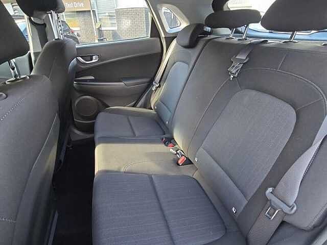 Hyundai KONA 1.6 h-GDi SE Connect SUV 5dr Petrol Hybrid DCT Euro 6 (s/s) (141 ps) Black