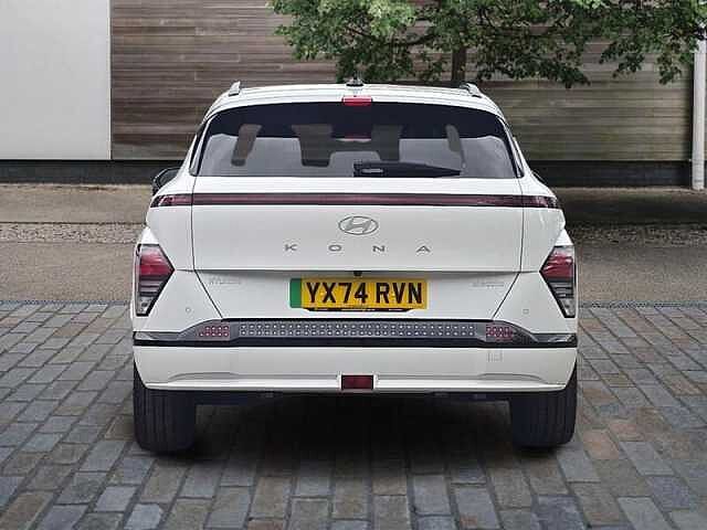 Hyundai KONA 65.4kWh Ultimate SUV 5dr Electric Auto (218 ps) White