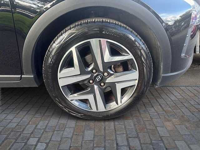 Hyundai BAYON 1.0 T-GDi MHEV Premium SUV 5dr Petrol Hybrid DCT Euro 6 (s/s) (100 ps) Black