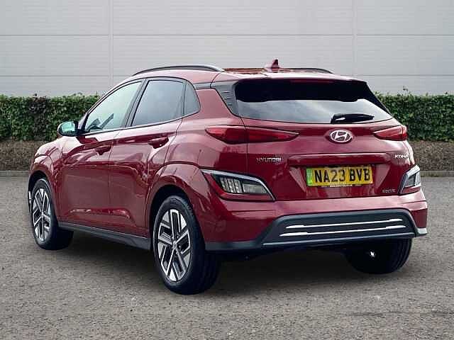 Hyundai KONA 64kWh Ultimate SUV 5dr Electric Auto (10.5kW Charger) (204 ps) Ultimate Red
