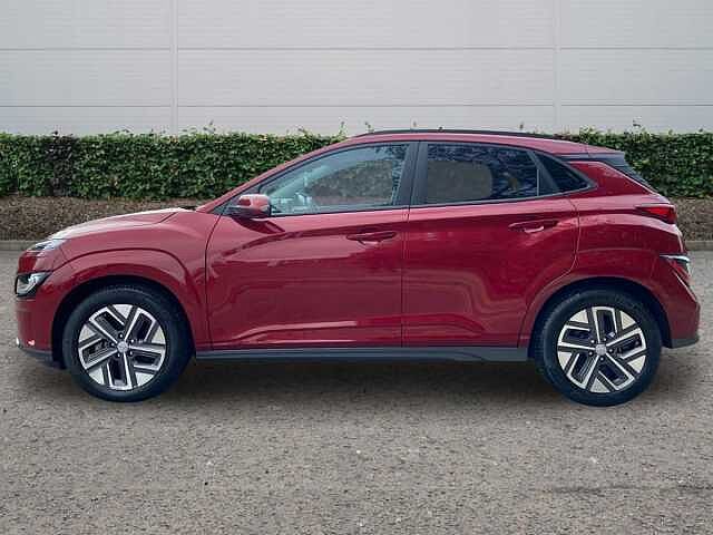 Hyundai KONA 64kWh Ultimate SUV 5dr Electric Auto (10.5kW Charger) (204 ps) Ultimate Red