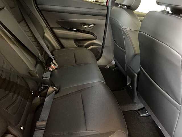 Hyundai TUCSON 1.6 T-GDi 13.8kWh Black Line SUV 5dr Petrol Plug-in Hybrid Auto Euro 6 (s/s) (28 ENGINE Red