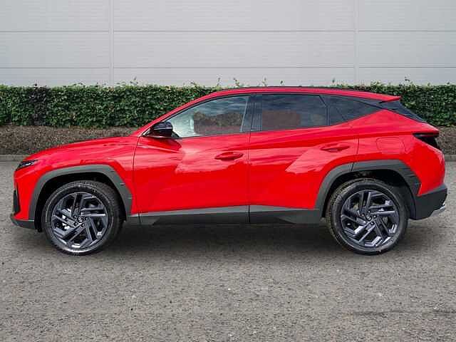 Hyundai TUCSON 1.6 T-GDi 13.8kWh Black Line SUV 5dr Petrol Plug-in Hybrid Auto Euro 6 (s/s) (28 ENGINE Red