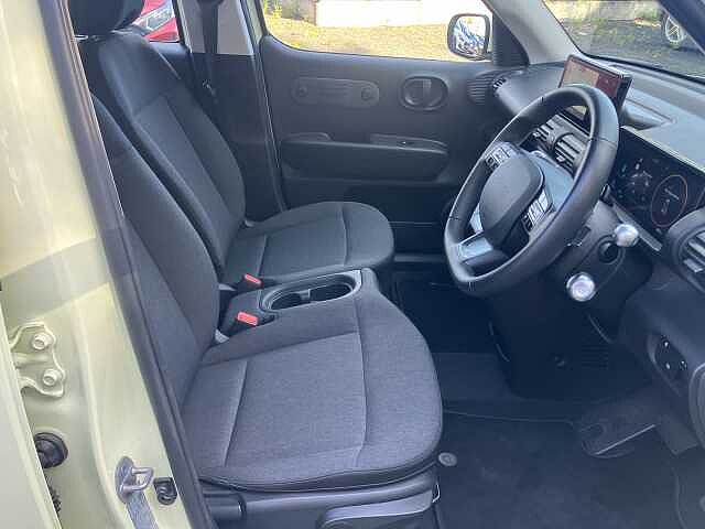 Hyundai INSTER 85kW 01 49kWh 5dr Auto Beige