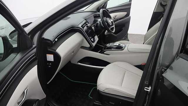 Hyundai TUCSON 1.6 h T-GDi Ultimate SUV 5dr Petrol Hybrid Auto Euro 6 (s/s) (230 ps) Grey