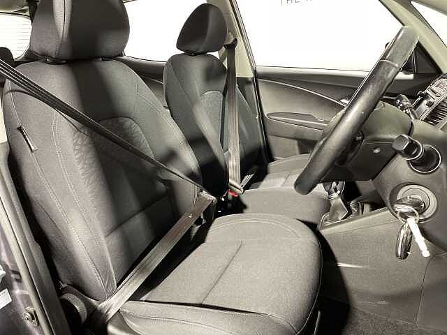 Hyundai IX20 1.6 SE Nav 5dr Grey