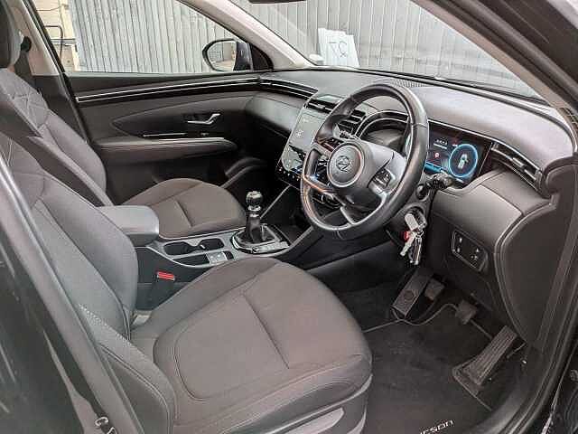 Hyundai TUCSON 1.6 T-GDi SE Connect Euro 6 (s/s) 5dr Phantom Black