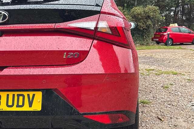 Hyundai I20 1.0T GDi 48V MHD Premium 5dr DCT Red