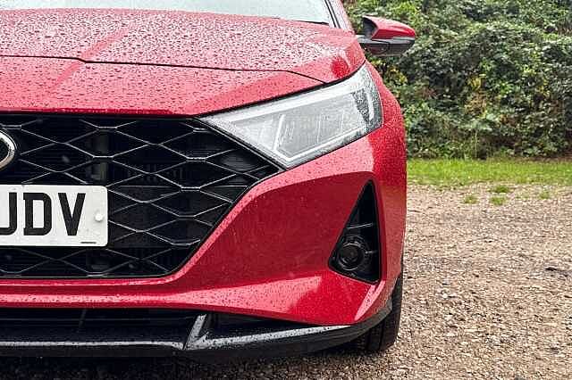 Hyundai I20 1.0T GDi 48V MHD Premium 5dr DCT Red