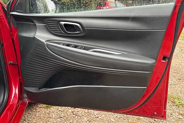 Hyundai I20 1.0T GDi 48V MHD Premium 5dr DCT Red