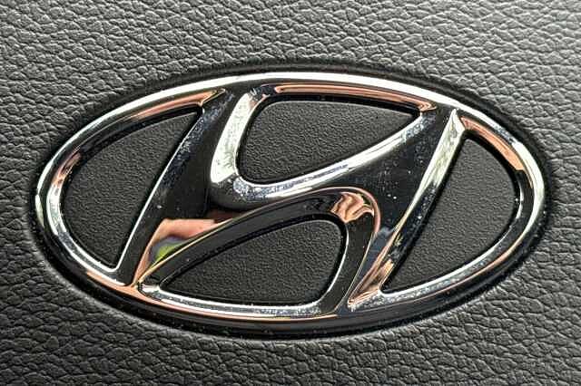 Hyundai I20 1.0T GDi 48V MHD Premium 5dr DCT Red