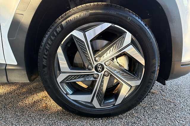 Hyundai TUCSON 1.6 TGDi Hybrid 230 Ultimate 5dr 2WD Auto White