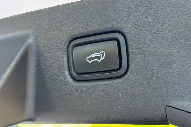 Hyundai TUCSON 1.6 TGDi Hybrid 230 Ultimate 5dr 2WD Auto White