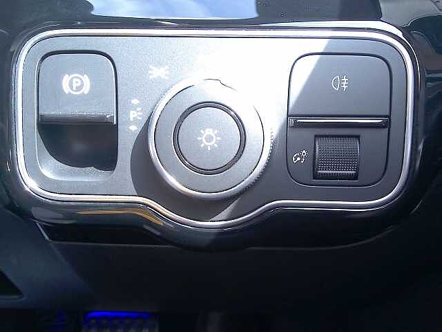 Mercedes-Benz Cla 180 AMG Line Premium Plus 4dr Tip Auto