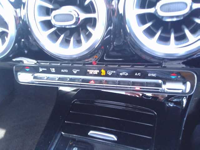 Mercedes-Benz Cla 180 AMG Line Premium Plus 4dr Tip Auto