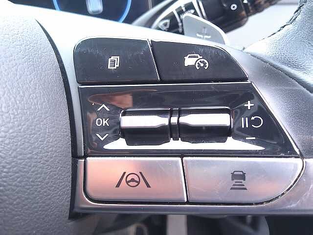 Hyundai TUCSON 1.6 TGDi Hybrid 230 Premium 5dr 2WD Auto Engine Red