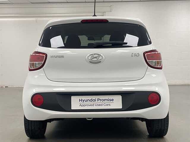 Hyundai I10 1.0 Play 5dr WHITE