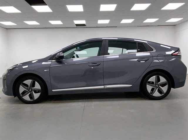 Hyundai IONIQ 1.6 GDi Hybrid 1st Edition 5dr DCT GREY