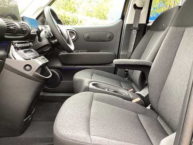 Hyundai INSTER 85kW 02 49kWh 5dr Auto Abyss Black