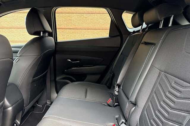 Hyundai TUCSON 1.6T 239 Hybrid Black Line 5dr Auto