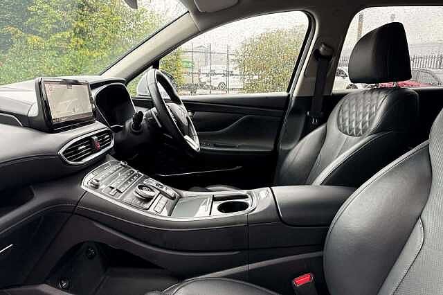 Hyundai SANTA FE 1.6 TGDi Hybrid Premium 5dr Auto Typhoon Silver