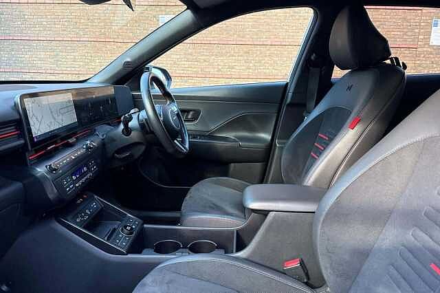 Hyundai KONA 1.6 GDi Hybrid N Line S 5dr DCT Atlas White