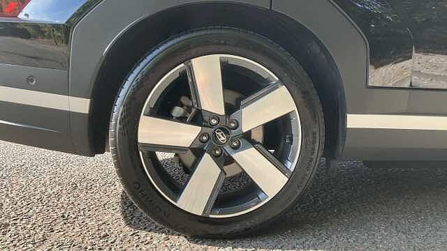 Hyundai SANTA FE 1.6 TGDi Hybrid Ultimate 5dr 4WD Auto Hybrid Estate Black