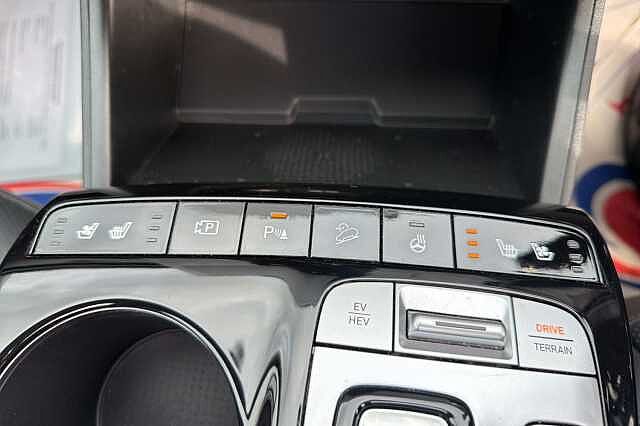 Hyundai TUCSON 1.6 TGDi Plug-in Hybrid Ultimate 5dr 4WD Auto White