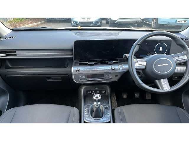 Hyundai KONA KONA 1.6T 138 Advance 5dr Serenity White