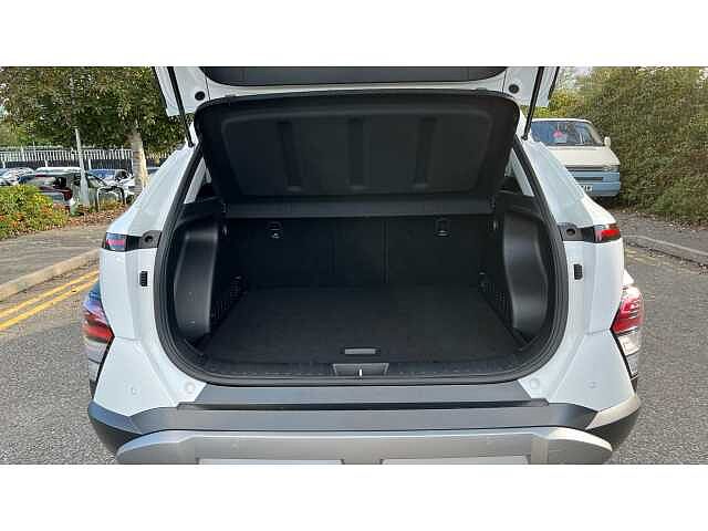 Hyundai KONA KONA 1.6T 138 Advance 5dr Serenity White