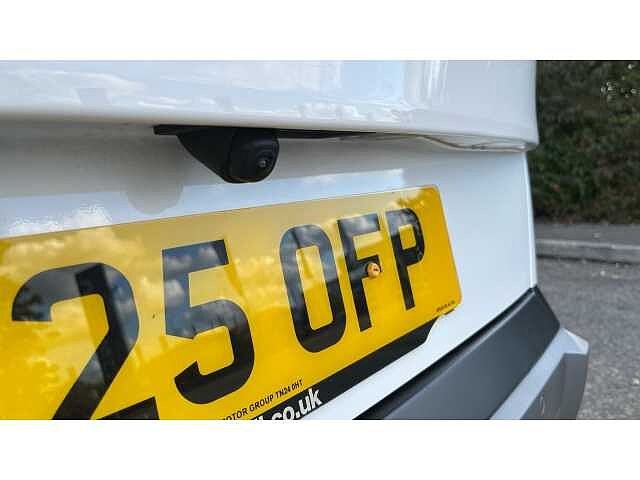 Hyundai KONA KONA 1.6T 138 Advance 5dr Serenity White