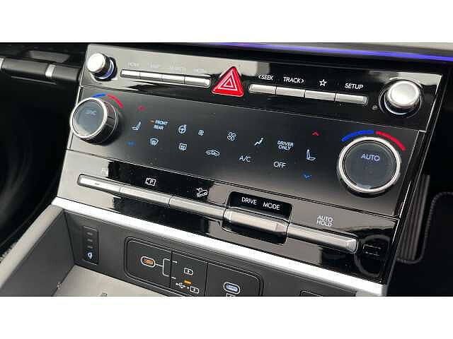Hyundai SANTA FE SANTA FE 1.6 TGDi 239 Hybrid Ultimate 5dr Auto Ecotronic Grey