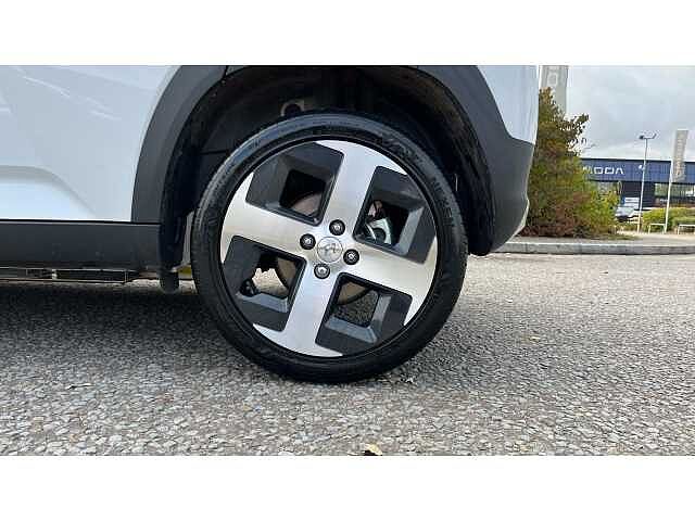 Hyundai INSTER INSTER 85kW 02 49kWh 5dr Auto Atlas White
