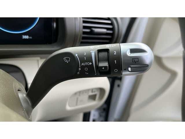 Hyundai INSTER INSTER 85kW 02 49kWh 5dr Auto Atlas White