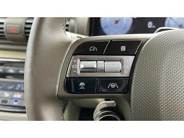 Hyundai INSTER INSTER 85kW 02 49kWh 5dr Auto Atlas White