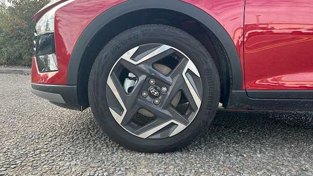 Hyundai Bayon Bayon HAT 1.0 T-gdi 90PS Tech Line DCT
