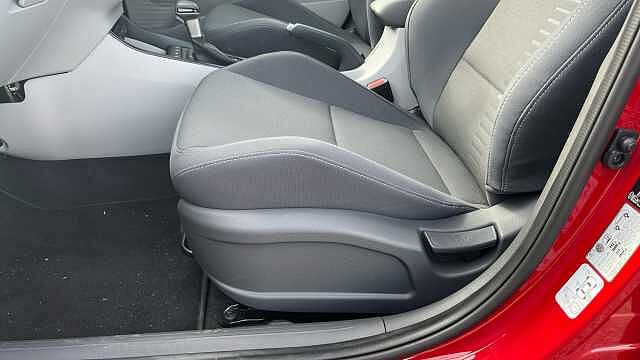 Hyundai Bayon Bayon HAT 1.0 T-gdi 90PS Tech Line DCT