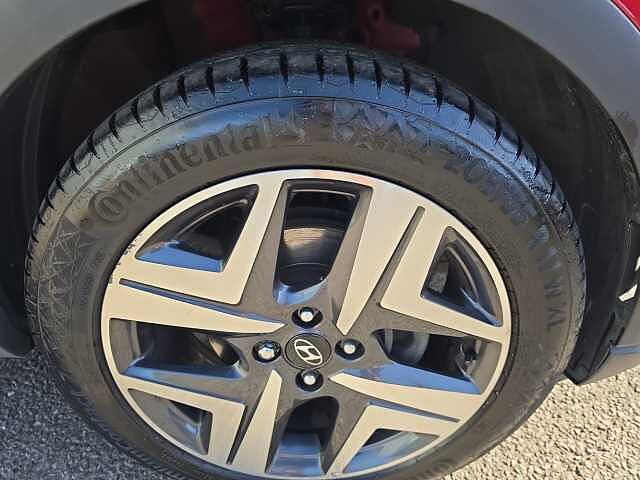 Hyundai BAYON 1.0 TGDi 48V MHEV Premium 5dr DCT Red