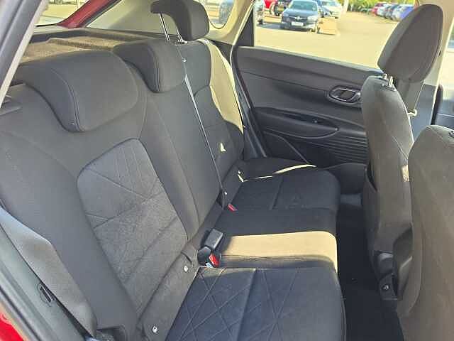 Hyundai BAYON 1.0 TGDi 48V MHEV Premium 5dr DCT Red