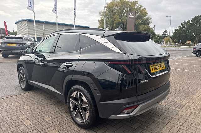 Hyundai TUCSON 1.6T Plug-in Hybrid Premium 5dr Auto Black