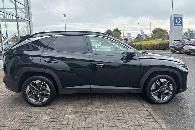 Hyundai TUCSON 1.6T Plug-in Hybrid Premium 5dr Auto Black