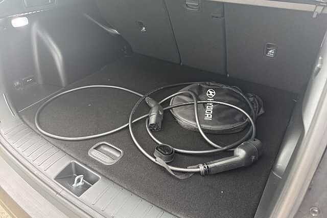 Hyundai TUCSON 1.6T Plug-in Hybrid Premium 5dr Auto Black