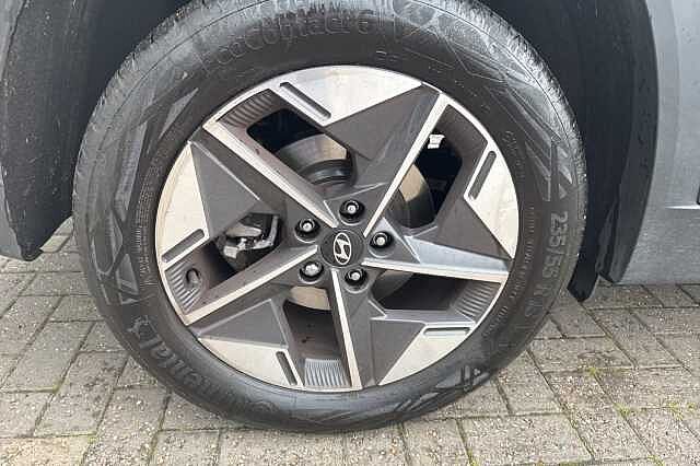 Hyundai TUCSON 1.6T Plug-in Hybrid Premium 5dr Auto Black
