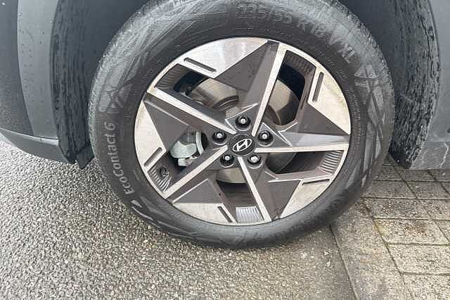 Hyundai TUCSON 1.6T Plug-in Hybrid Premium 5dr Auto Black