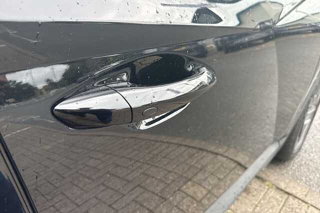 Hyundai TUCSON 1.6T Plug-in Hybrid Premium 5dr Auto Black