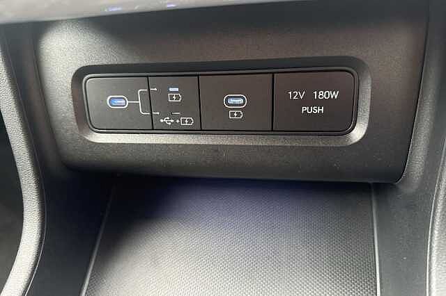 Hyundai TUCSON 1.6T Plug-in Hybrid Premium 5dr Auto Black