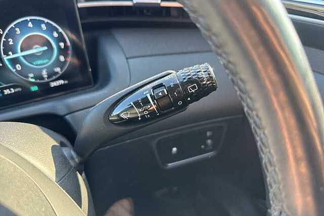 Hyundai TUCSON 1.6 TGDi 48V MHD Premium 5dr 2WD DCT Black