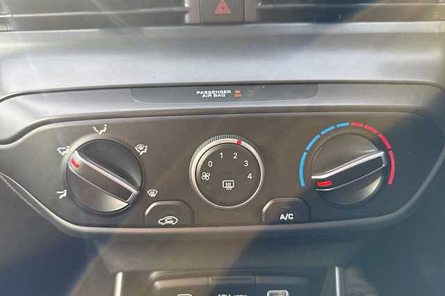 Hyundai I20 1.0T GDi 90 Element 5dr DCT Mangrove Green